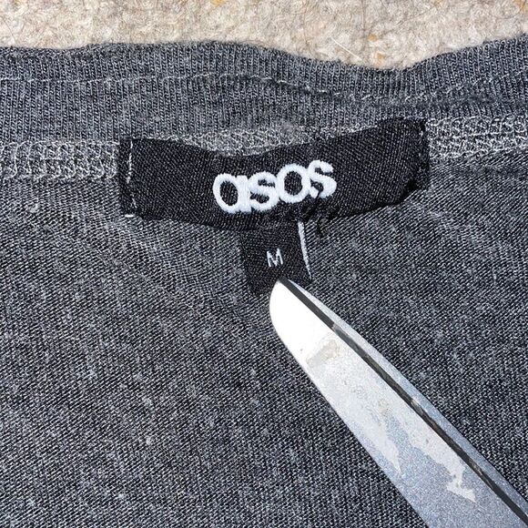 ASOS tee with pocket and scoop Neck | M - Picture 4 of 6